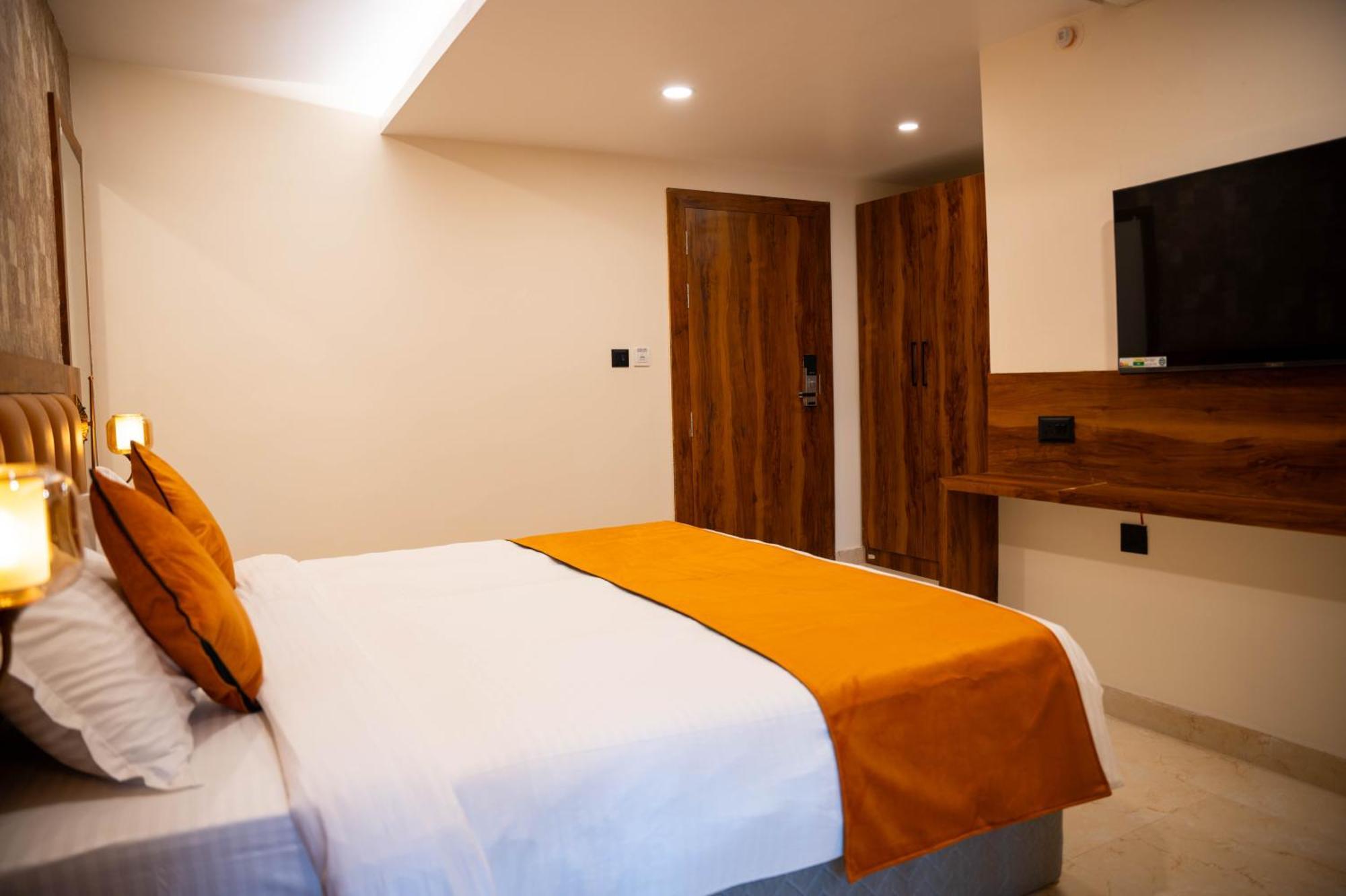 Hotel Orange Bhubaneswar Exterior foto